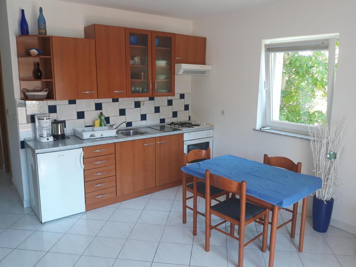 Apartments Denis Baška Εξωτερικό φωτογραφία